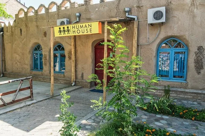 Human House:一座老宅里的中亚手工艺与创意社区